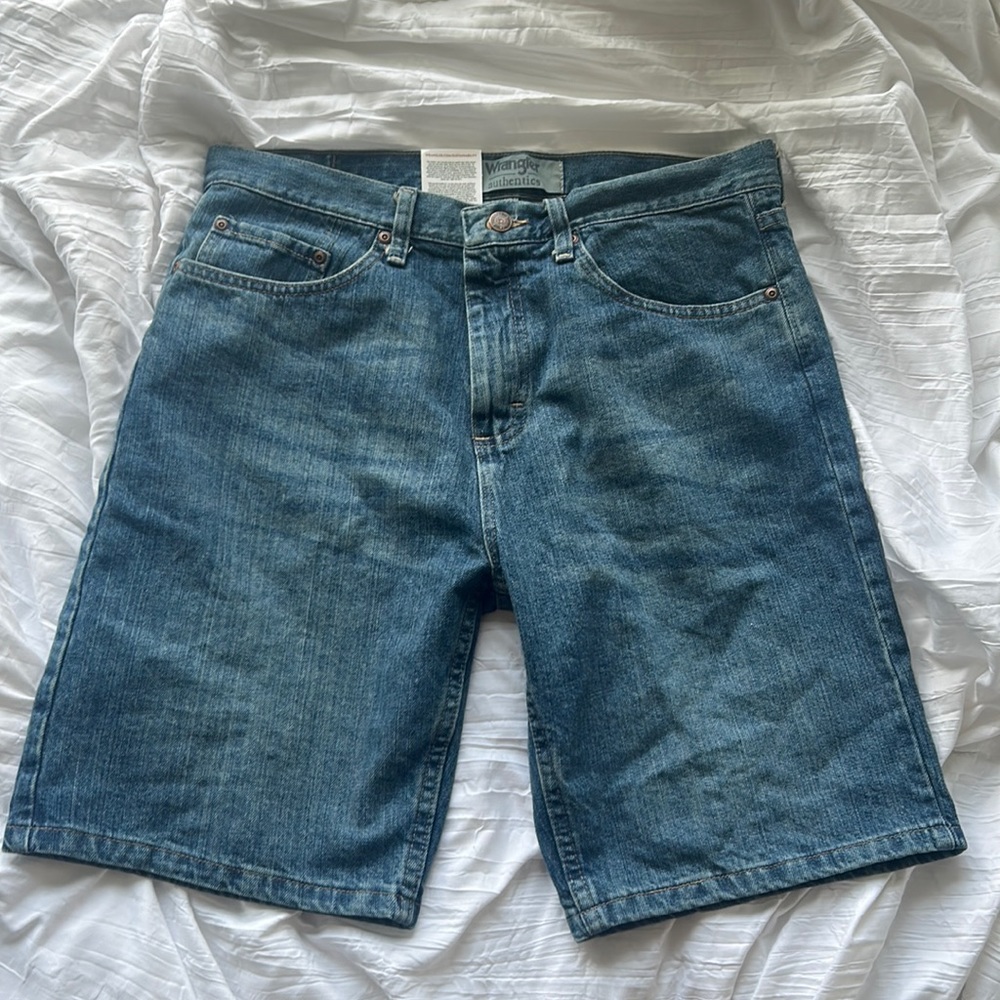 Wrangler Authentics Relaxed Fit Medium Wash Jean Short